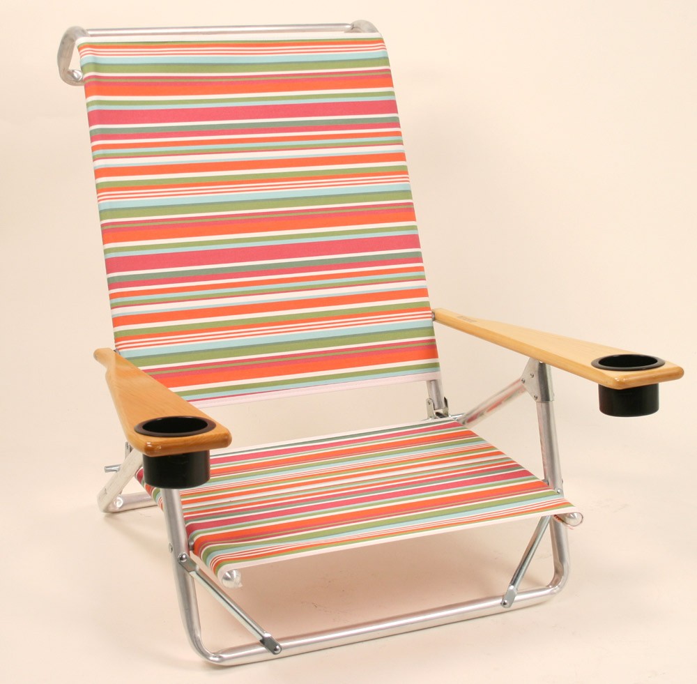 beach chair with cupholder
