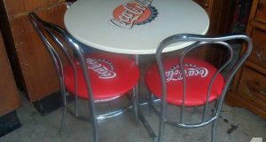 coca cola table and chair coca cola table chairs