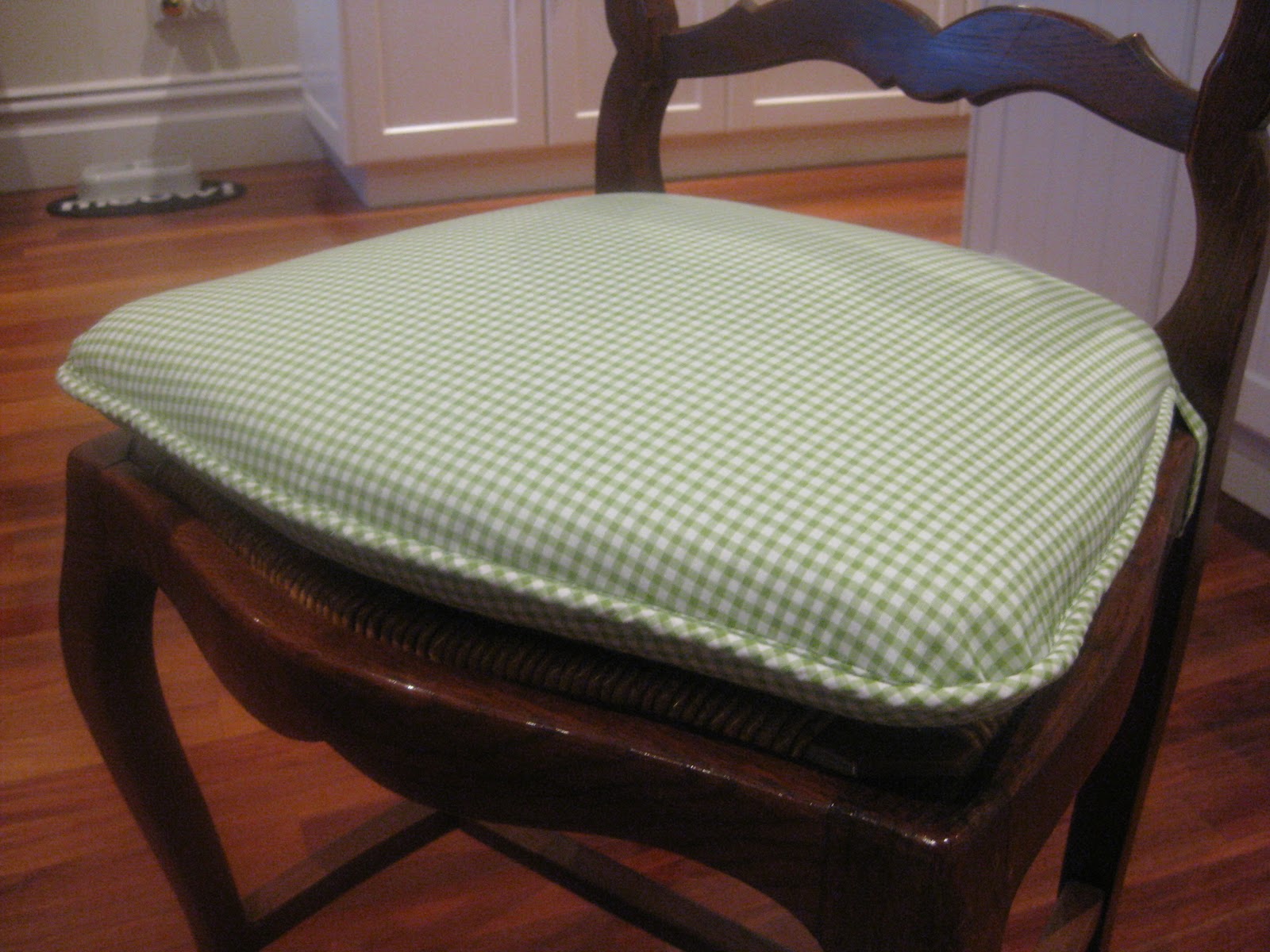 kitchen chair cushions