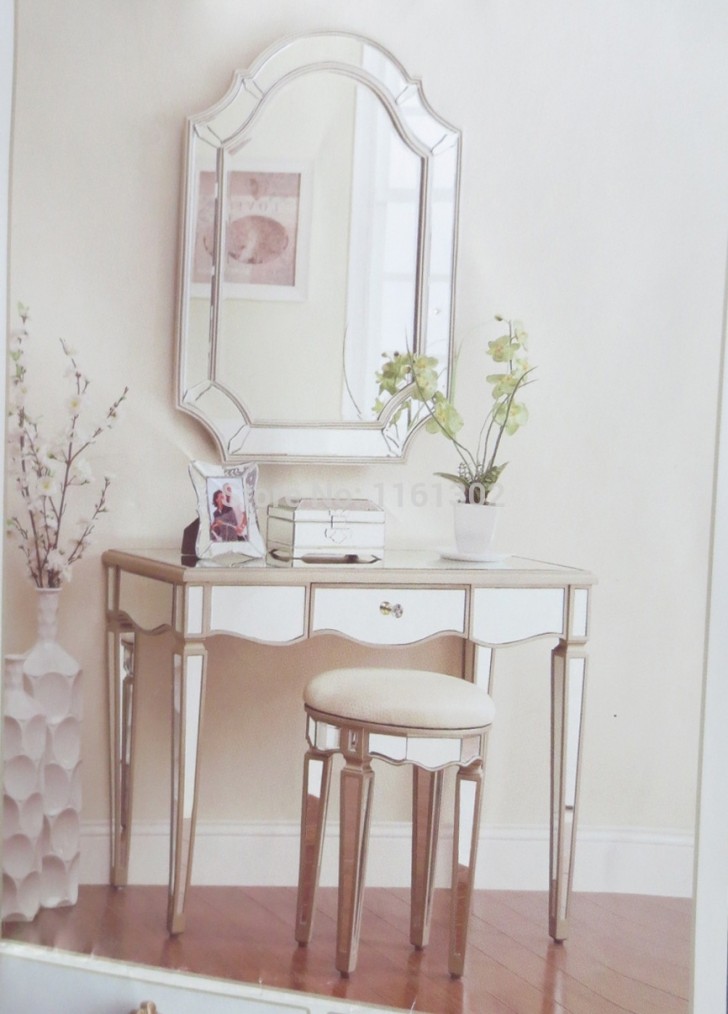 makeup vanity chair luxurious glossy bedroom vanity in silver chrome framed vanity mirror small vanity chair as the makeup vanity chair