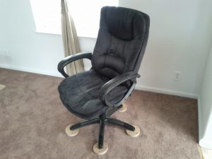 office chair on carpet vjwuyxvtwatyt