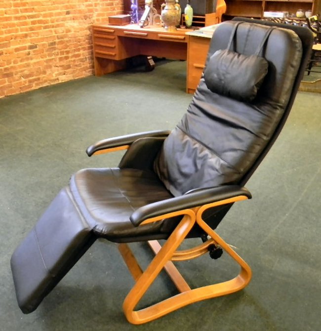 relax the back zero gravity chair