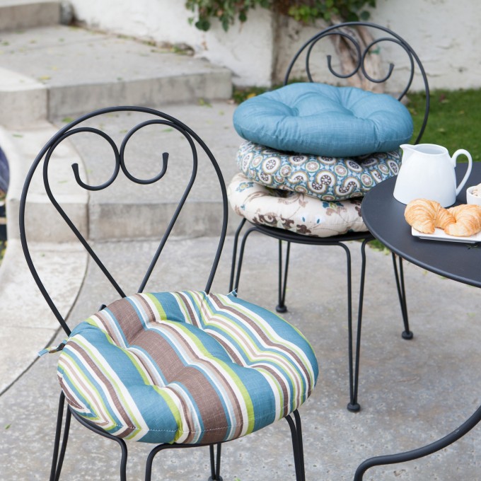 round outdoor chair cushion