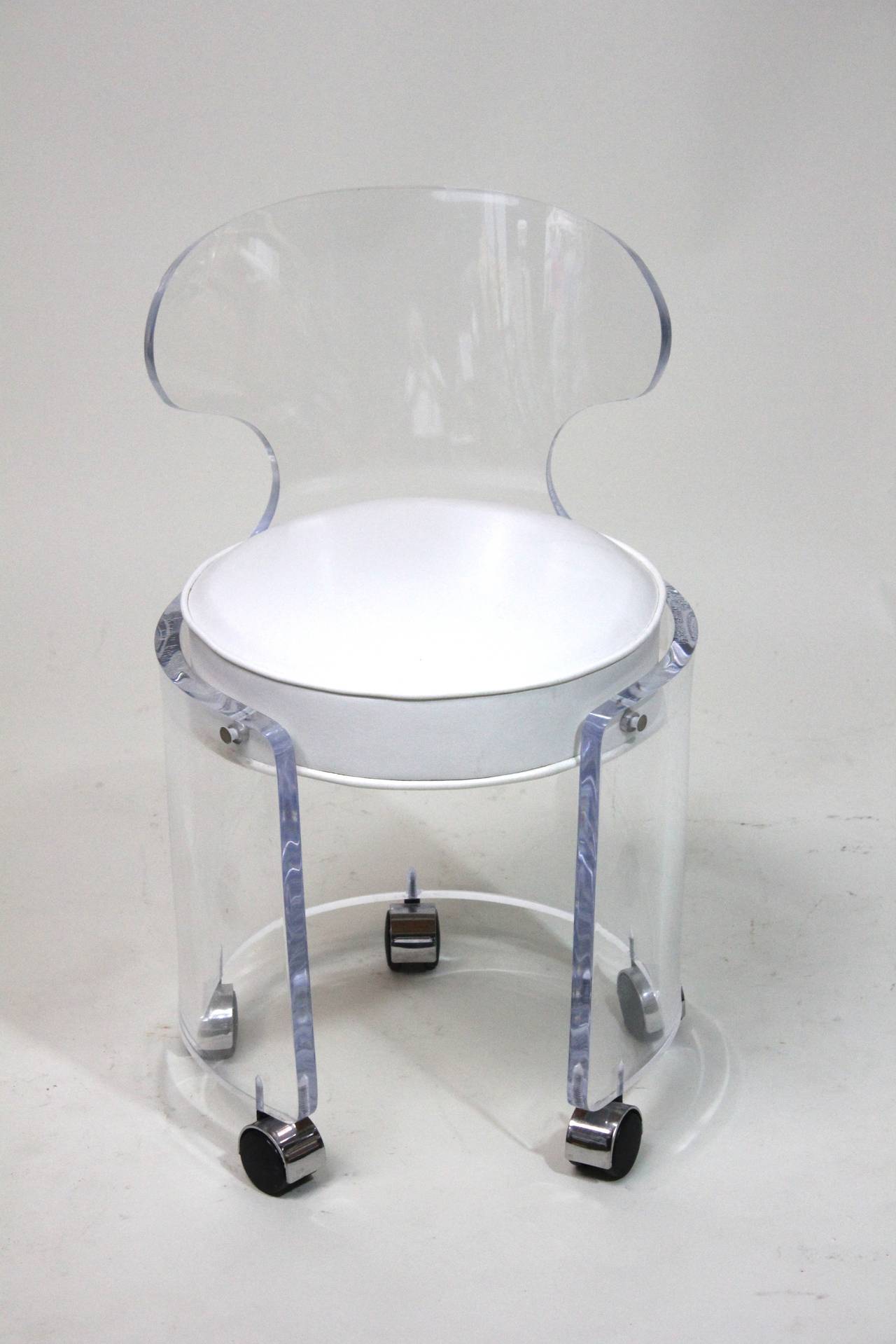 vanity chair with wheels